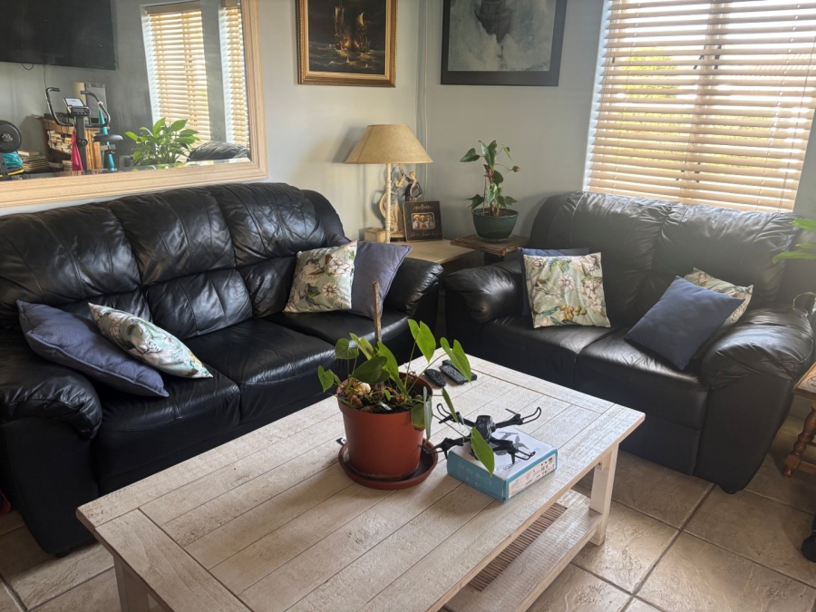 2 Bedroom Property for Sale in Keurboomstrand Western Cape